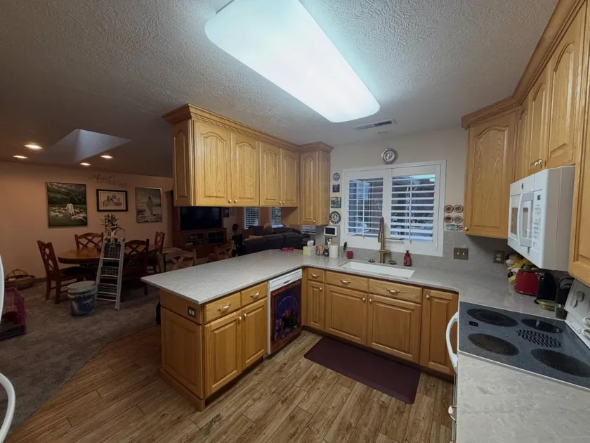 Kitchen cabinets before refinishing